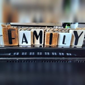 FAMILY Wooden blocks set